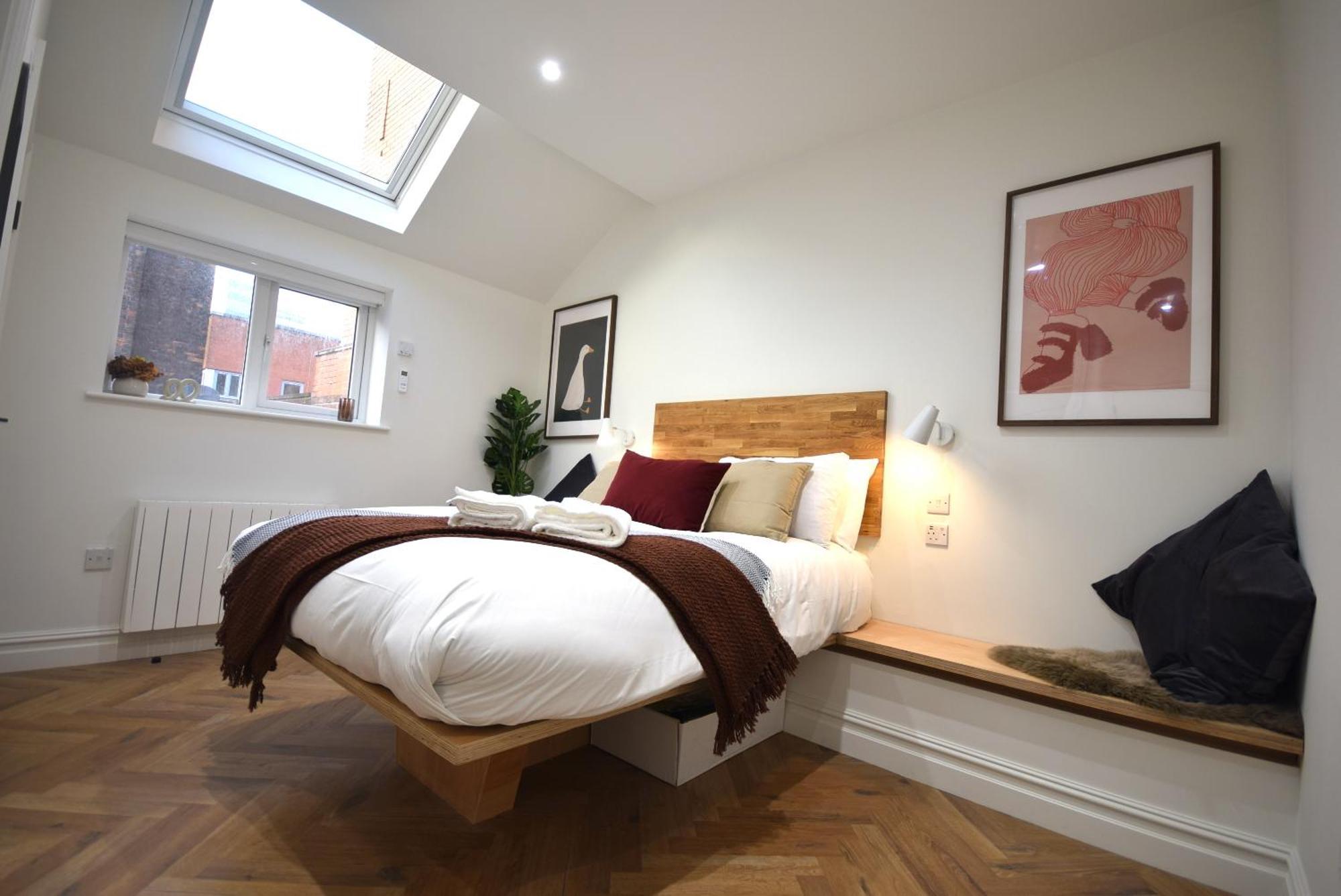 Cityescape - 2br En-suite Sofa Bed Nq Apartment *